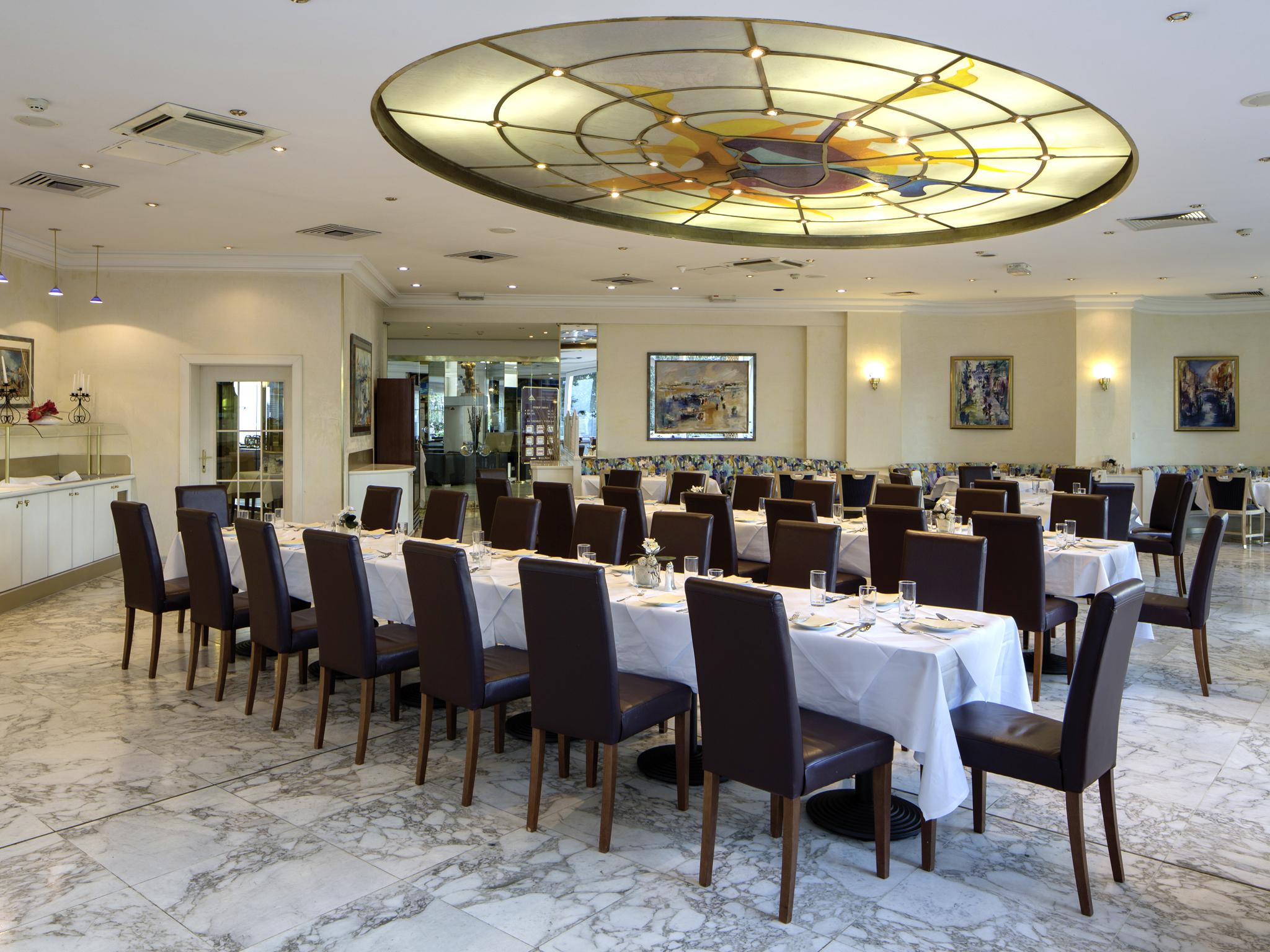 Eventhotel Pyramide Voesendorf Luaran gambar