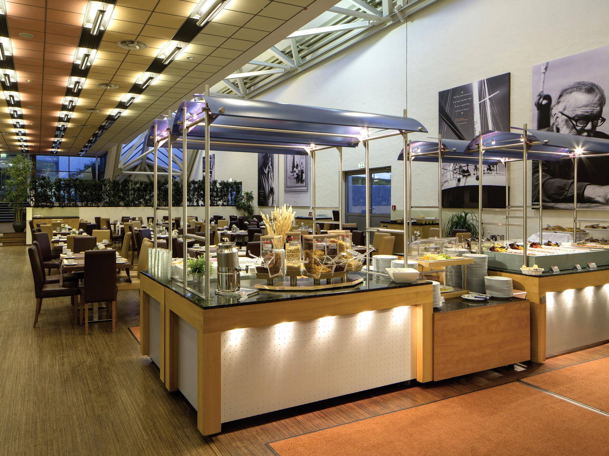 Eventhotel Pyramide Voesendorf Luaran gambar